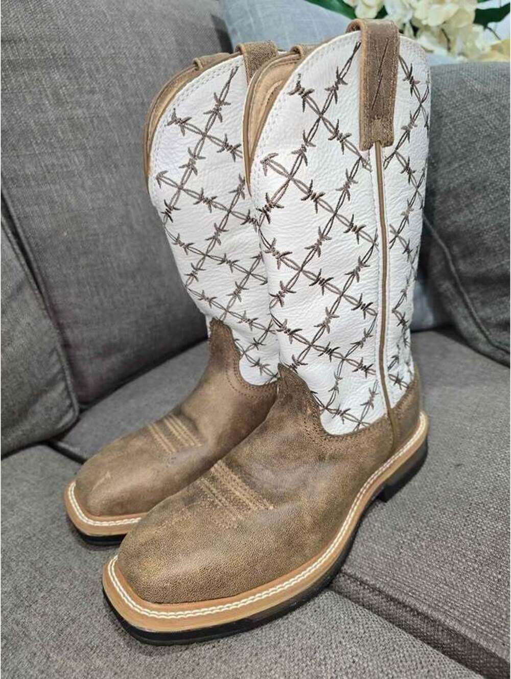 Kid’s Twisted X Square Toe Boots – Bomber/White YTH0010
